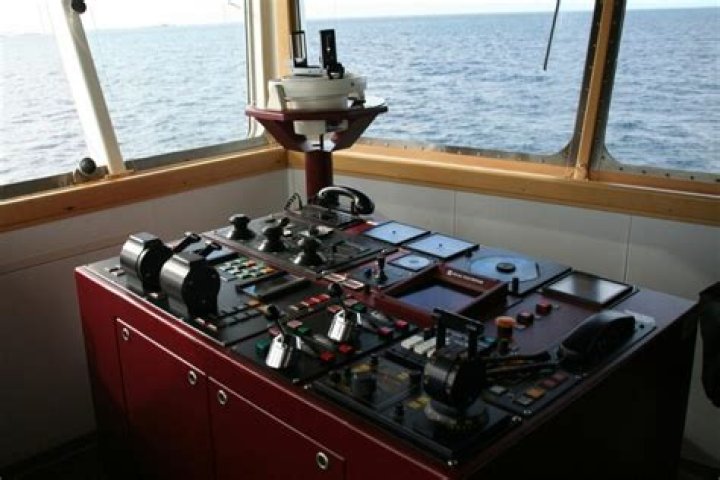 Loran Livingston Biography: Unpacking the Story of a WWII Navigational System
